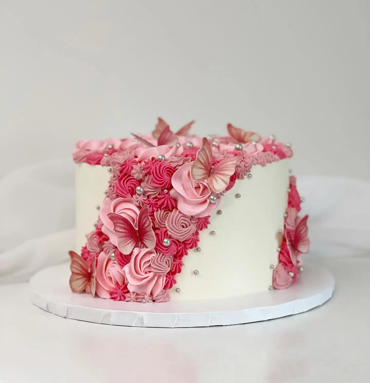 Gallery image of a cake